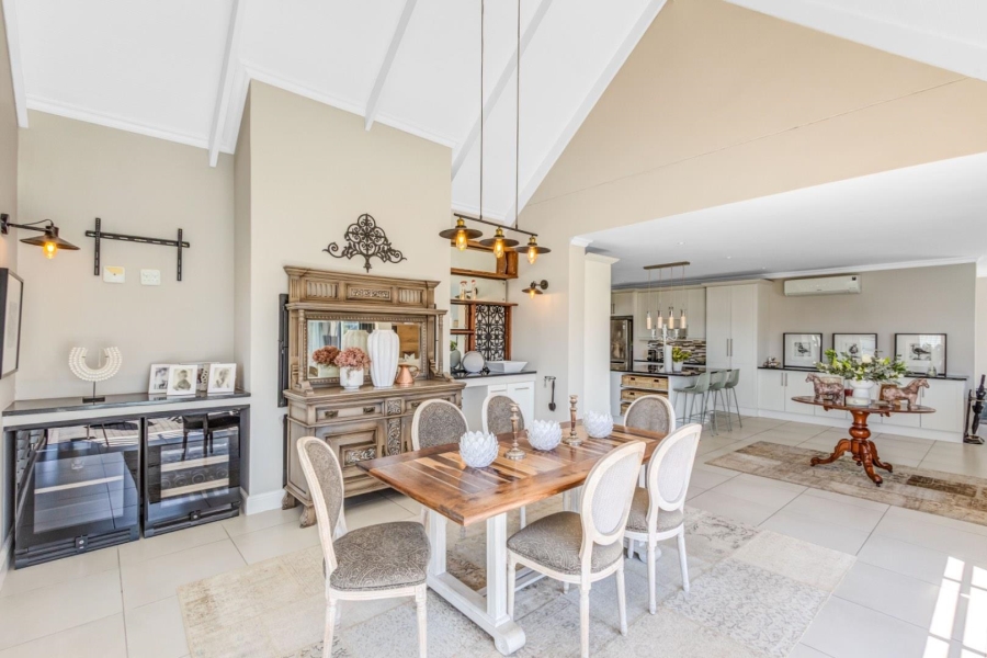 5 Bedroom Property for Sale in Kingswood Golf Estate Western Cape